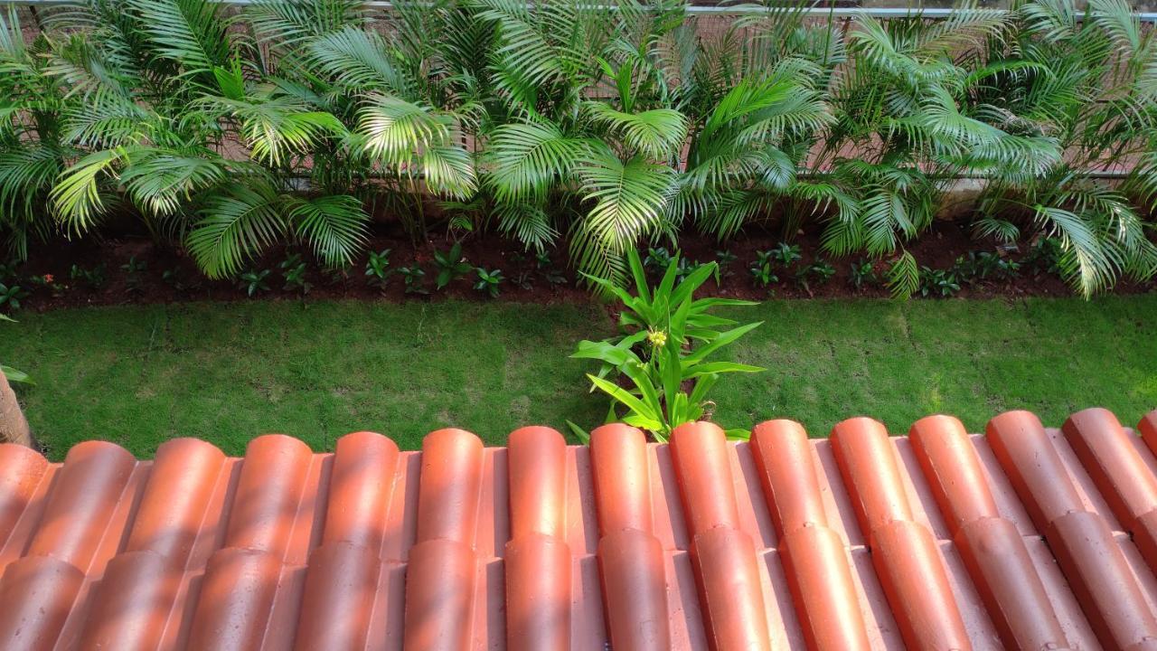 Altrude By The Sea Hotel Candolim Exterior photo